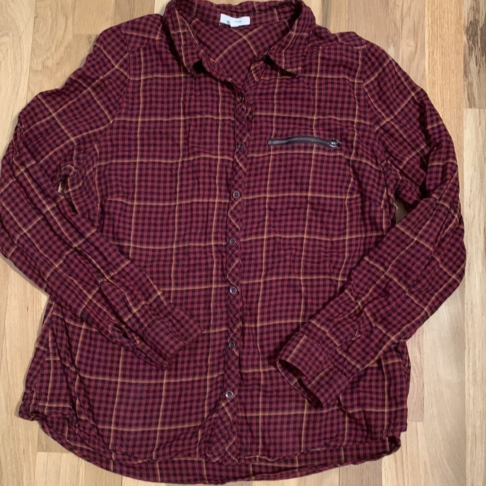 𝅺maurices Plaid Button Down Long Sleeve Collared Blouse Red and Black Women’s 0